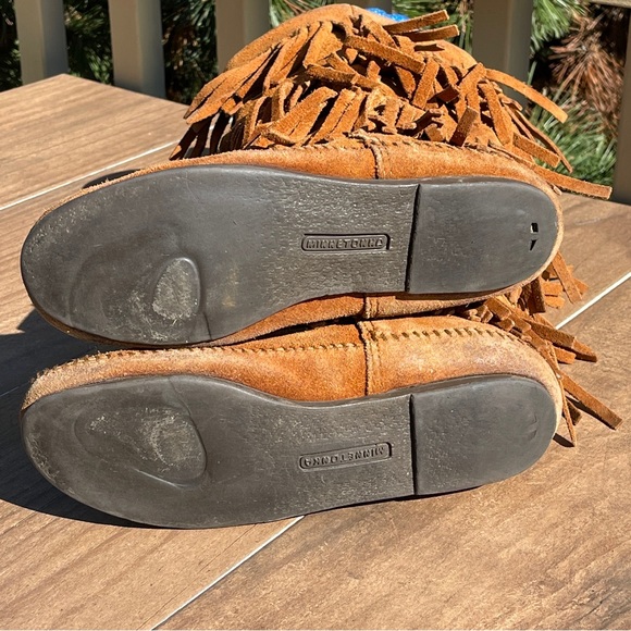 Minnetonka 3-Layer Fringe Boot Brown Size 7 - Picture 5 of 6